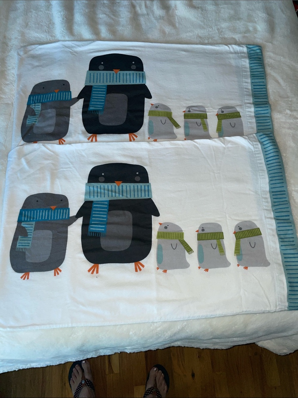 Home Classics set of (2) standard cotton flannel penguin pillowcases